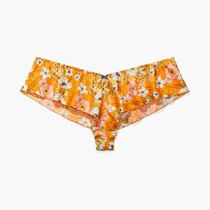 ✨ satin cheeky shorts